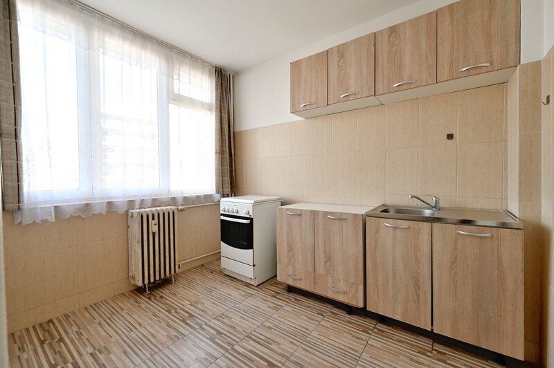 Maresal Averescu 5, Casin, Arcul de Triumf, Ion Mihalache, Domenii,